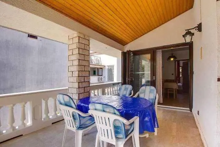 Apartments In Mali Losinj 14848